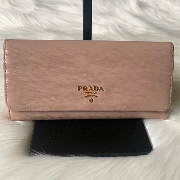 Authentic Prada Saffiano Long bifold flap wallet Blush/nude color. - Picture 1 of 13